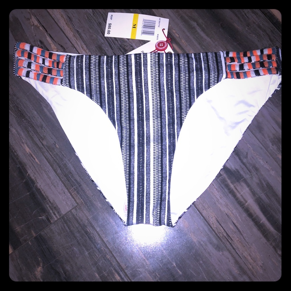 Reversible Red Carter hipster bottoms sz M NWT